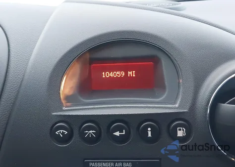 2008 Pontiac Grand Prix Gxp z USA, uszkodzony, nr VIN 2G2WC55CX81177693